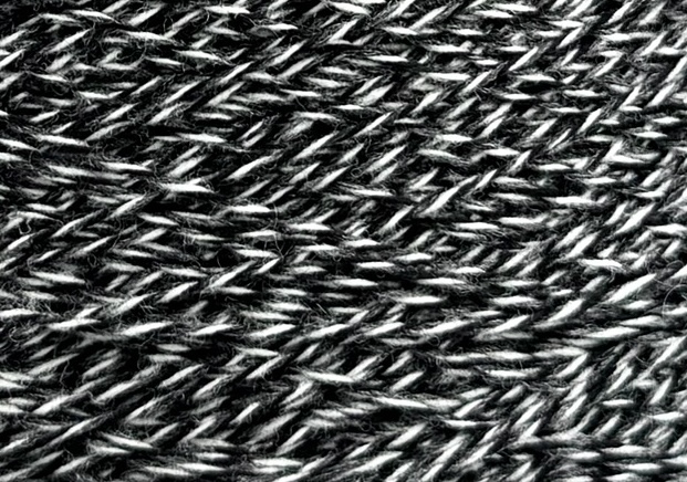 Botto Poala Provence 3/15 – Filato ritorto in lana merino col. Mélange nero, antracite e grigio